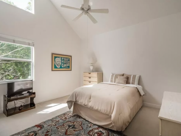 Longboat Key Two Bedroom Vacation Home Short Walk to Beach