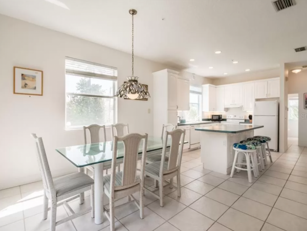 Longboat Key Two Bedroom Vacation Home Short Walk to Beach
