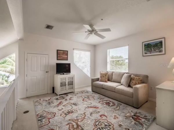 Longboat Key Two Bedroom Vacation Home Short Walk to Beach