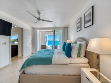 Bay View Luxury Villa with Private Pool in Saint Martin