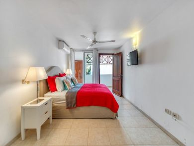Bay View Luxury Villa with Private Pool in Saint Martin