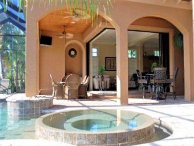 Cape Coral 4 Bedroom +Den Canal Front Vacation Rental