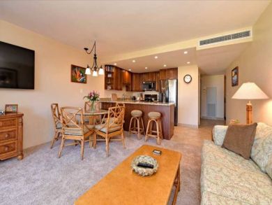 Lahaina Lovely Two Bedroom Rental Pool Views