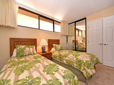 Lahaina Lovely Two Bedroom Rental Pool Views