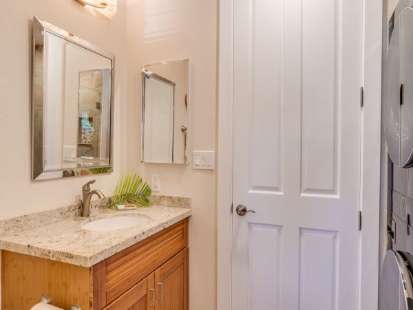 Great Value Lahaina Condo 3 Bedrooms Partial Ocean View