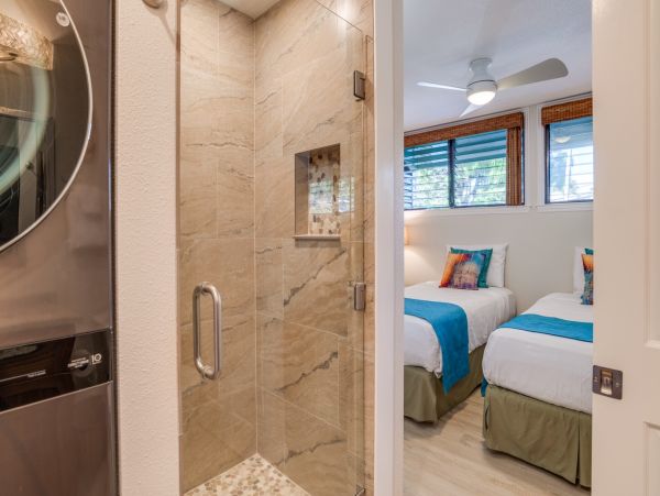Great Value Lahaina Condo 3 Bedrooms Partial Ocean View