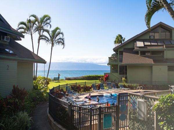 Great Value Lahaina Condo 3 Bedrooms Partial Ocean View