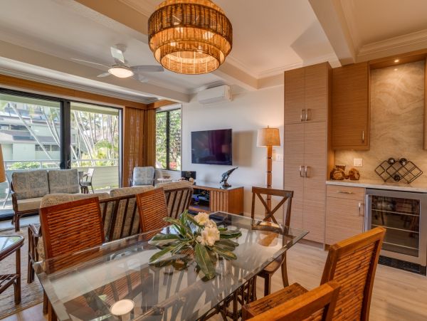 Great Value Lahaina Condo 3 Bedrooms Partial Ocean View