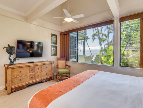Great Value Lahaina Condo 3 Bedrooms Partial Ocean View