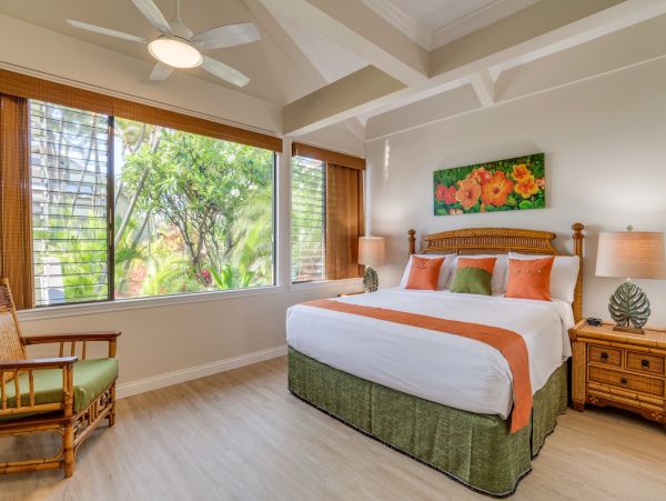 Great Value Lahaina Condo 3 Bedrooms Partial Ocean View