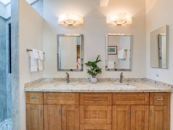 Great Value Lahaina Condo 3 Bedrooms Partial Ocean View