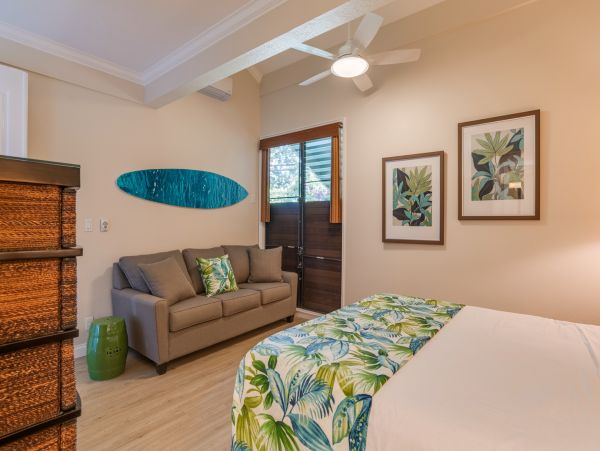 Great Value Lahaina Condo 3 Bedrooms Partial Ocean View