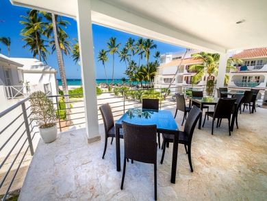 Luxury Eight Bedroom Vacation Beach Villa with Private Pool