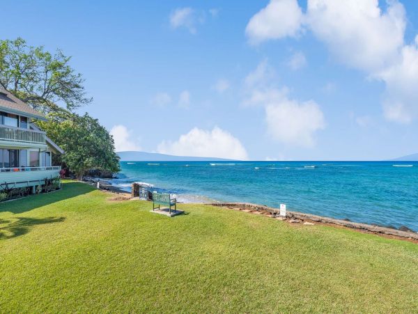 Lahaina Oceanfront Three Bedroom Condo