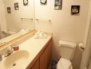 Full bathroom Full bathroom