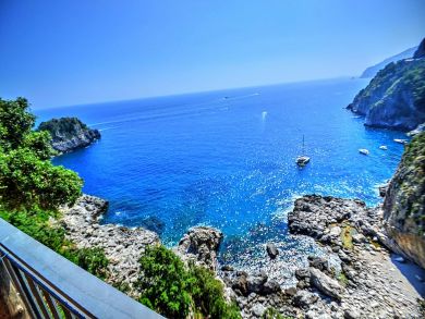 LuxuryAmalfi Vacation Villa with Four Bedrooms Sleeps 10