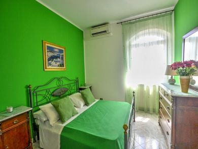 LuxuryAmalfi Vacation Villa with Four Bedrooms Sleeps 10