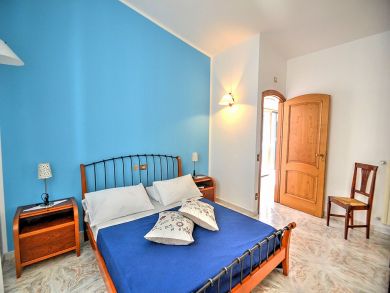 LuxuryAmalfi Vacation Villa with Four Bedrooms Sleeps 10