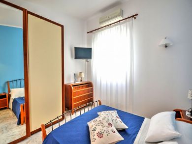 LuxuryAmalfi Vacation Villa with Four Bedrooms Sleeps 10