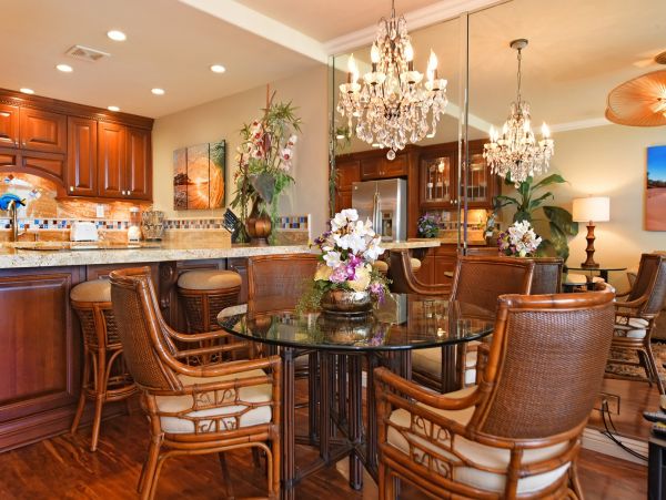 Direct Ocean Front Views Lahaina Vacation Getaway 1 Bedroom Condo