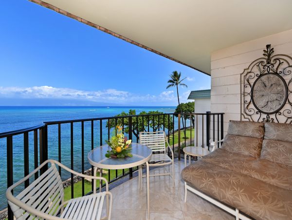 Direct Ocean Front Views Lahaina Vacation Getaway 1 Bedroom Condo