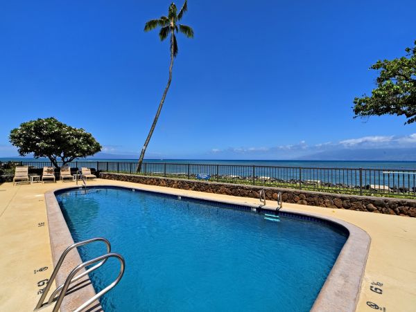 Direct Ocean Front Views Lahaina Vacation Getaway 1 Bedroom Condo