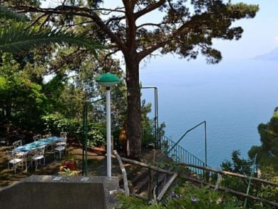Luxury Six Bedroom Villa Sleeps 12 with Sea Views