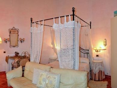 Luxury Six Bedroom Villa Sleeps 12 with Sea Views