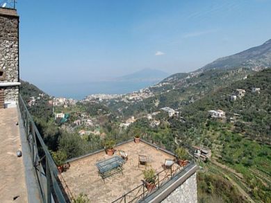 Sorrento Five Bedroom Villas Private Pool Drive to Beach