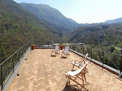 Sorrento Five Bedroom Villas Private Pool Drive to Beach