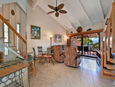 Charming Vacation Rental on Lahaina. Call Today.