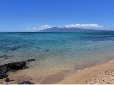 Charming Vacation Rental on Lahaina. Call Today.