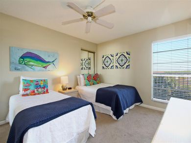Full Gulf View from this Two Bedroom Condo Sleeps Nine Guest