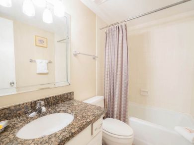 Destin Beachfront Two Bedroom Vacation Condo