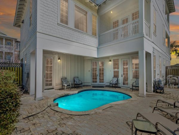 Miramar Beach Luxury Six Bedroom Home with Private Pool