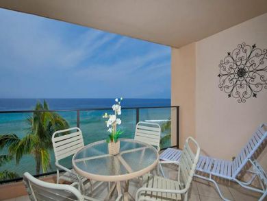 Balcony with outdoor furniture