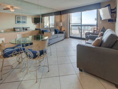 Beachfront One Bedroom Condo with Sweeping Views