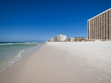 Beachfront One Bedroom Condo with Sweeping Views