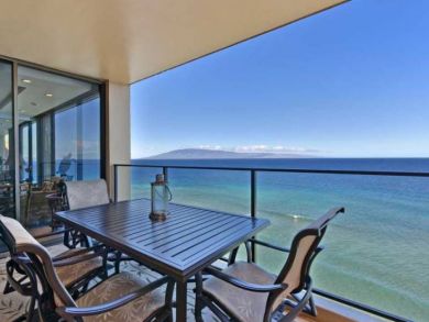 Beachfront Vacation Condo with Panoramic Ocean Views