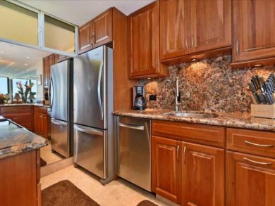 Beachfront Vacation Condo with Panoramic Ocean Views