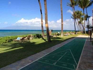 Beachfront Vacation Condo with Panoramic Ocean Views