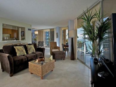 One of the Nicest Rentals in the Building Panoramic Views!