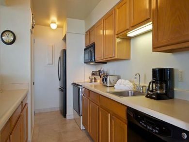 One of the Nicest Rentals in the Building Panoramic Views!