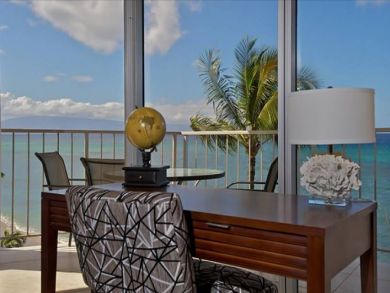 One of the Nicest Rentals in the Building Panoramic Views!