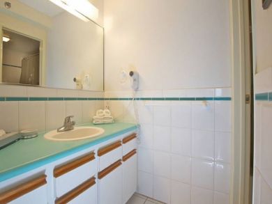 One of the Nicest Rentals in the Building Panoramic Views!