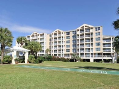 Destin Two Bedroom Bay View Vacation Condo Walk to Beach
