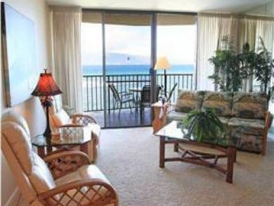 Living room open to balcony