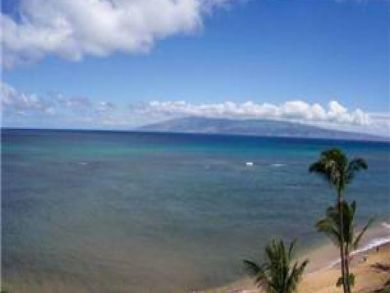 Lahaina rental studio on the beach