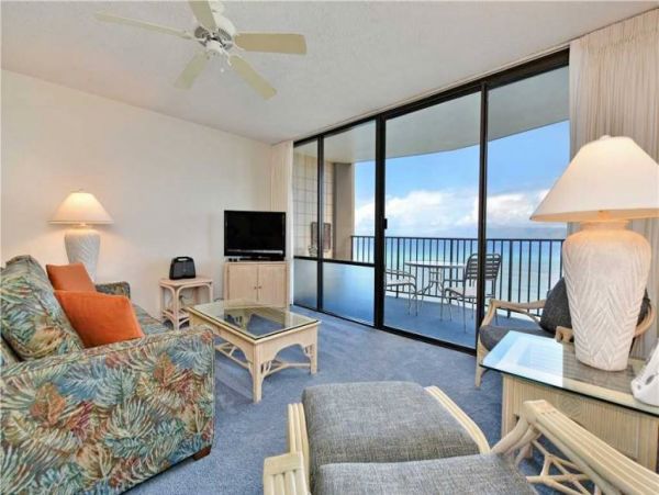 Lahaina Vacation Condo Two Bedrooms