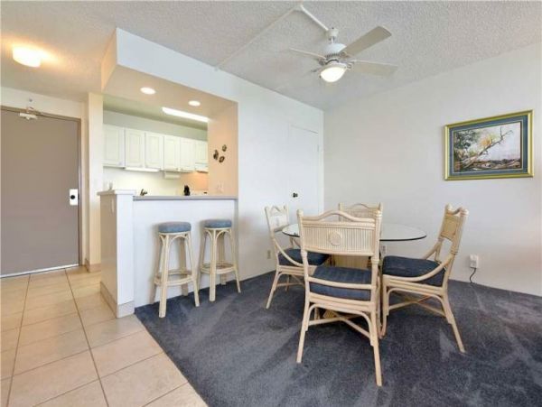 Lahaina Vacation Condo Two Bedrooms